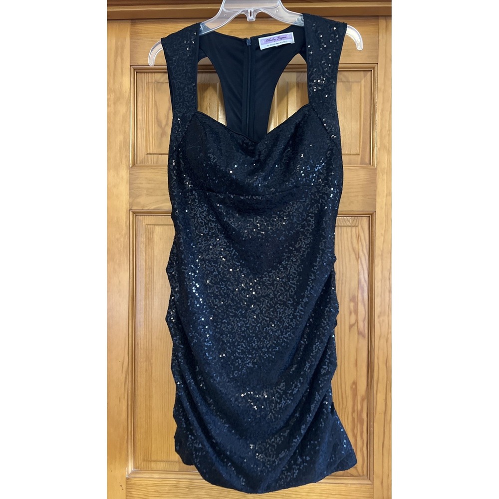 Hailey Logan by Adrianna Papell Women's Black Sequins Fitted Mini Dress Size?